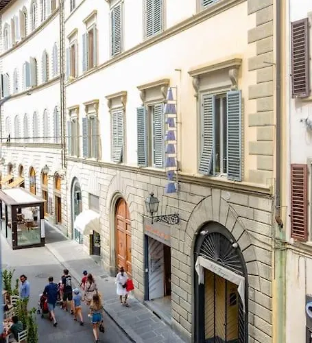 Classic Florentine Flat Near Piazza Santa Croce Daire Floransa